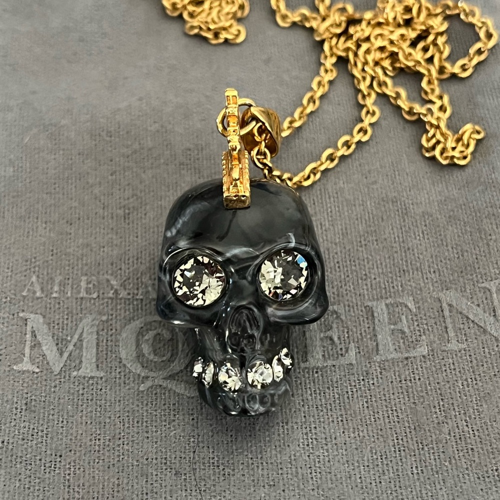 Alexander McQueen Marble Mohawk Skull Necklace - Picture 9 of 16
